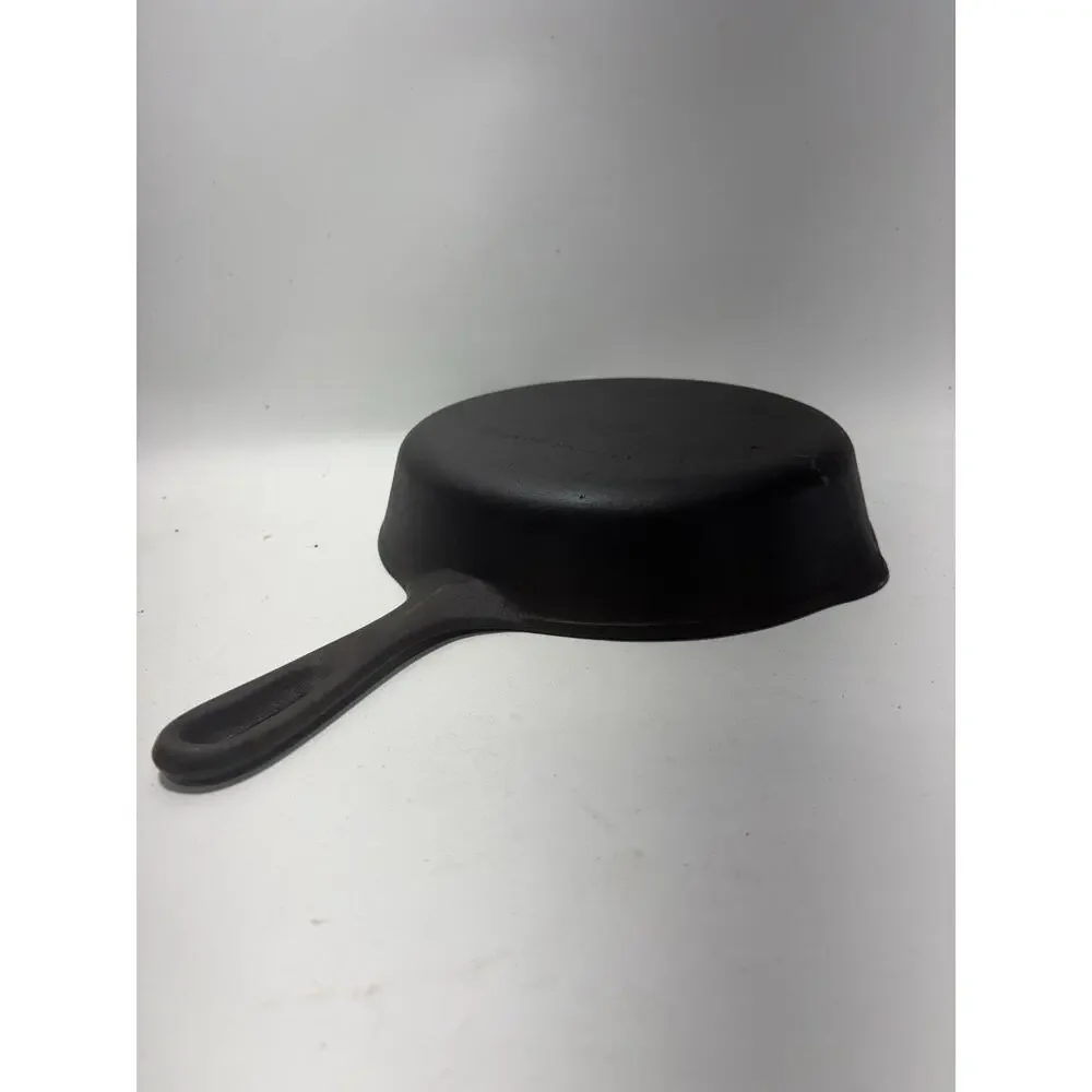 Vintage Wagner Cast Iron Skillet 9 Inch Unmarked Restored USA Pan